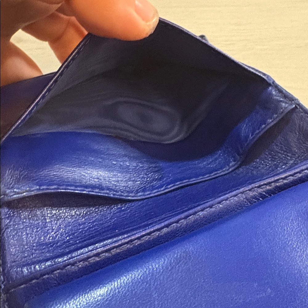 Chanel Vintage Caviar Leather Kiss lock  Wallet – Blue 3.5"x4.75" - Picture 13 of 16